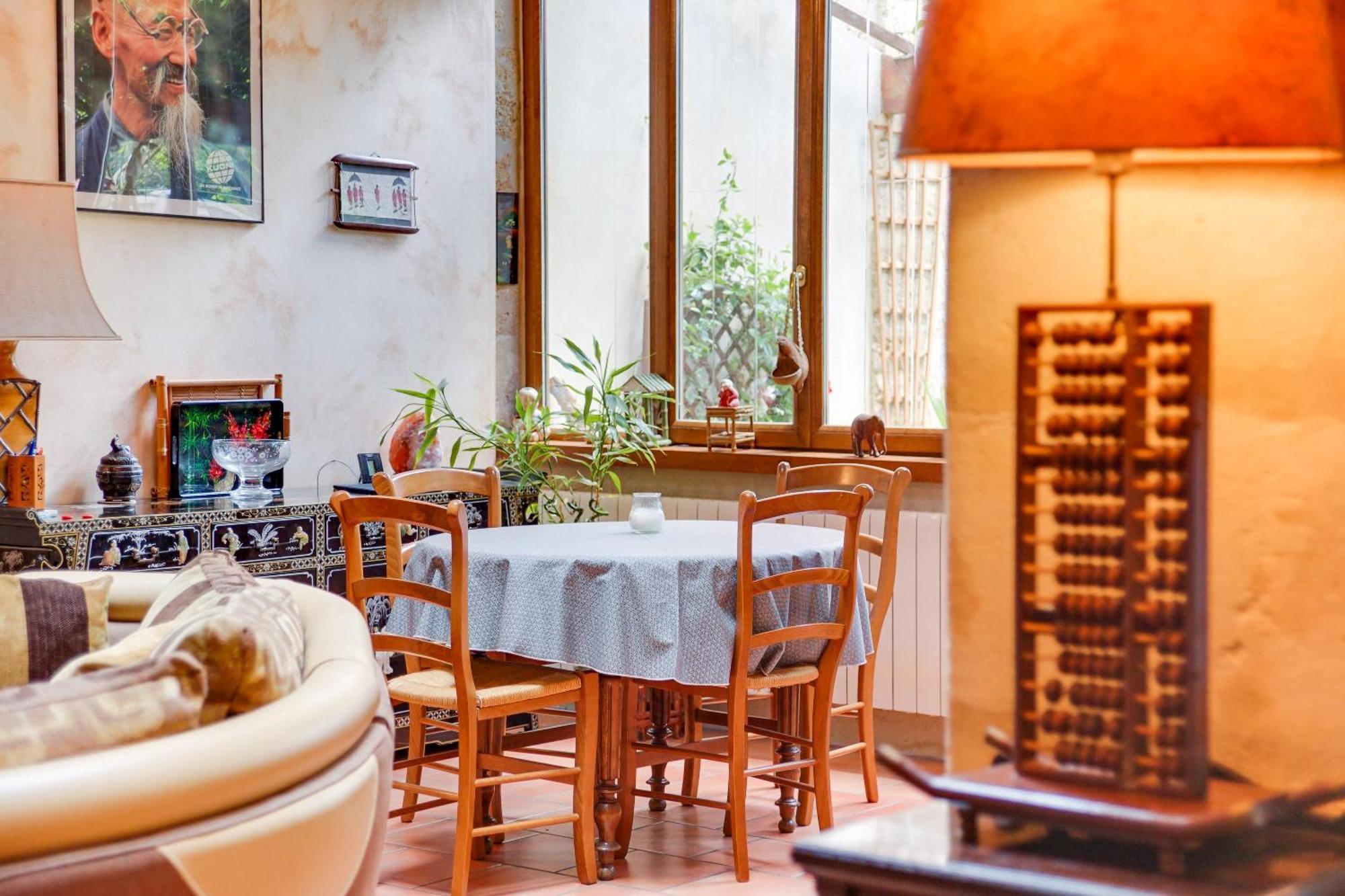 Superbe maison en pierre bordelaise avec parking, deux lits doubles, terrasse et jardin Bordeaux Extérieur photo