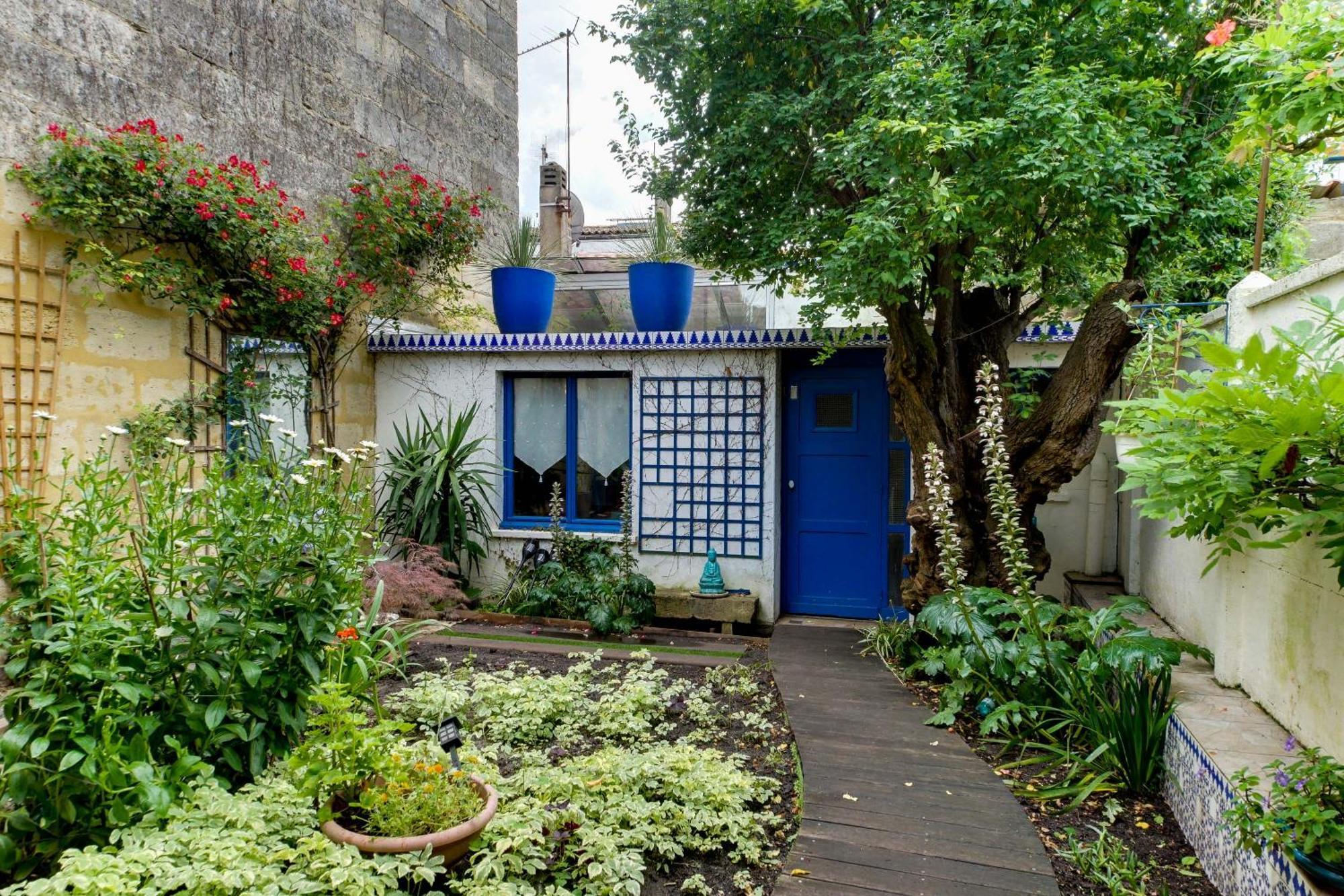 Superbe maison en pierre bordelaise avec parking, deux lits doubles, terrasse et jardin Bordeaux Extérieur photo